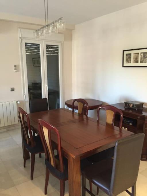 Apartamento Amplio Piso En Nervion, Excelente Zona De La Ciudad. Sevilla Exterior foto