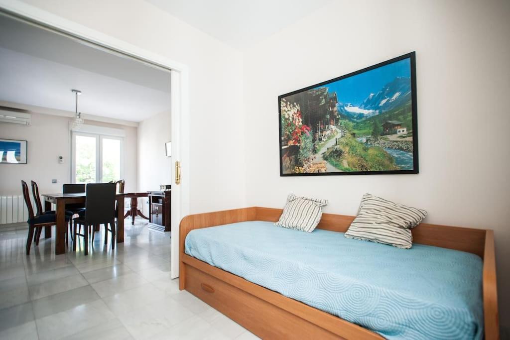Apartamento Amplio Piso En Nervion, Excelente Zona De La Ciudad. Sevilla Exterior foto