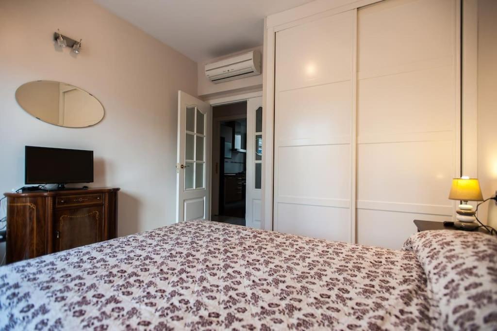 Apartamento Amplio Piso En Nervion, Excelente Zona De La Ciudad. Sevilla Exterior foto